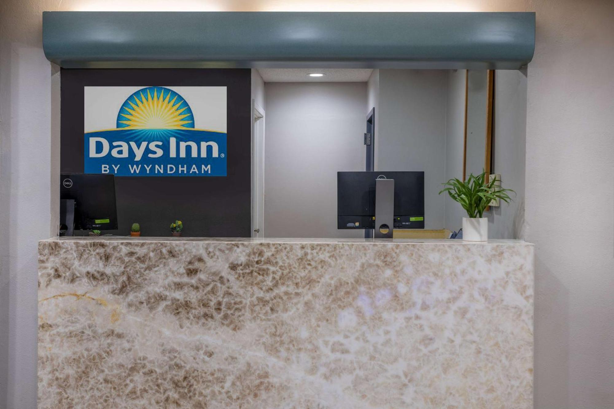 Days Inn By Wyndham Pleasant Prairie Kenosha Exterior foto